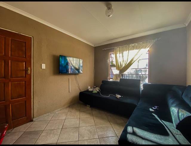 3 BEDROOM HOUSE FOR SALE IN SOUTHERN GATEWAY